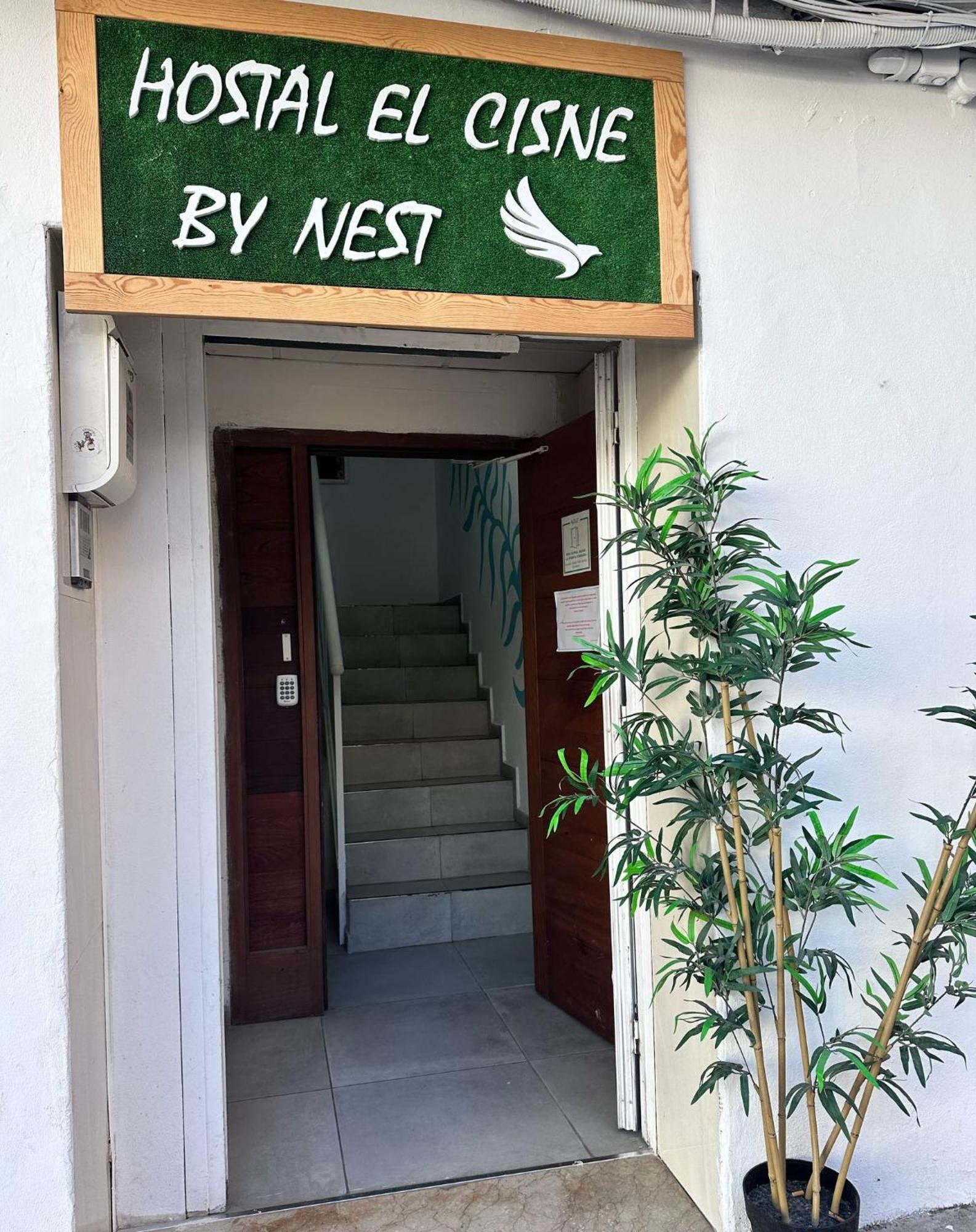 Cisne By Nest Hostel San Antonio  Exterior photo